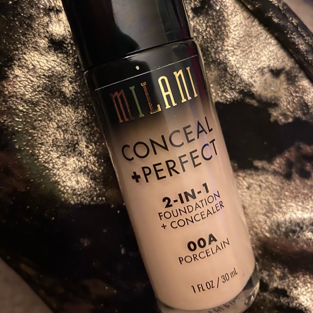 Milani 2 in 1  concealer and foundation shade 00A